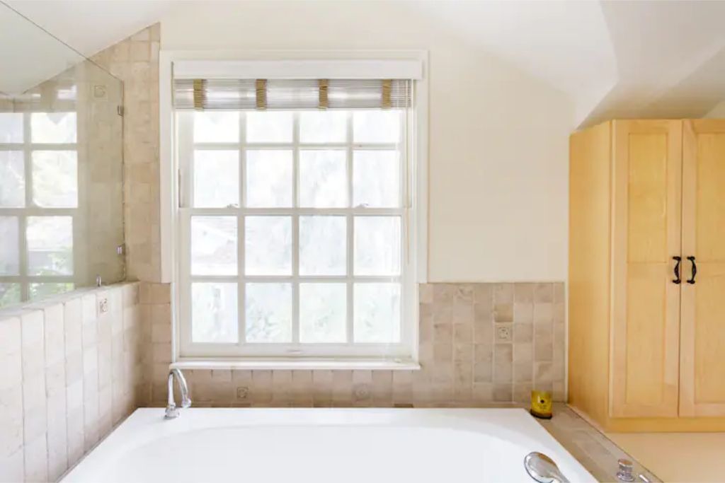 Photo of Bathroom in Encino