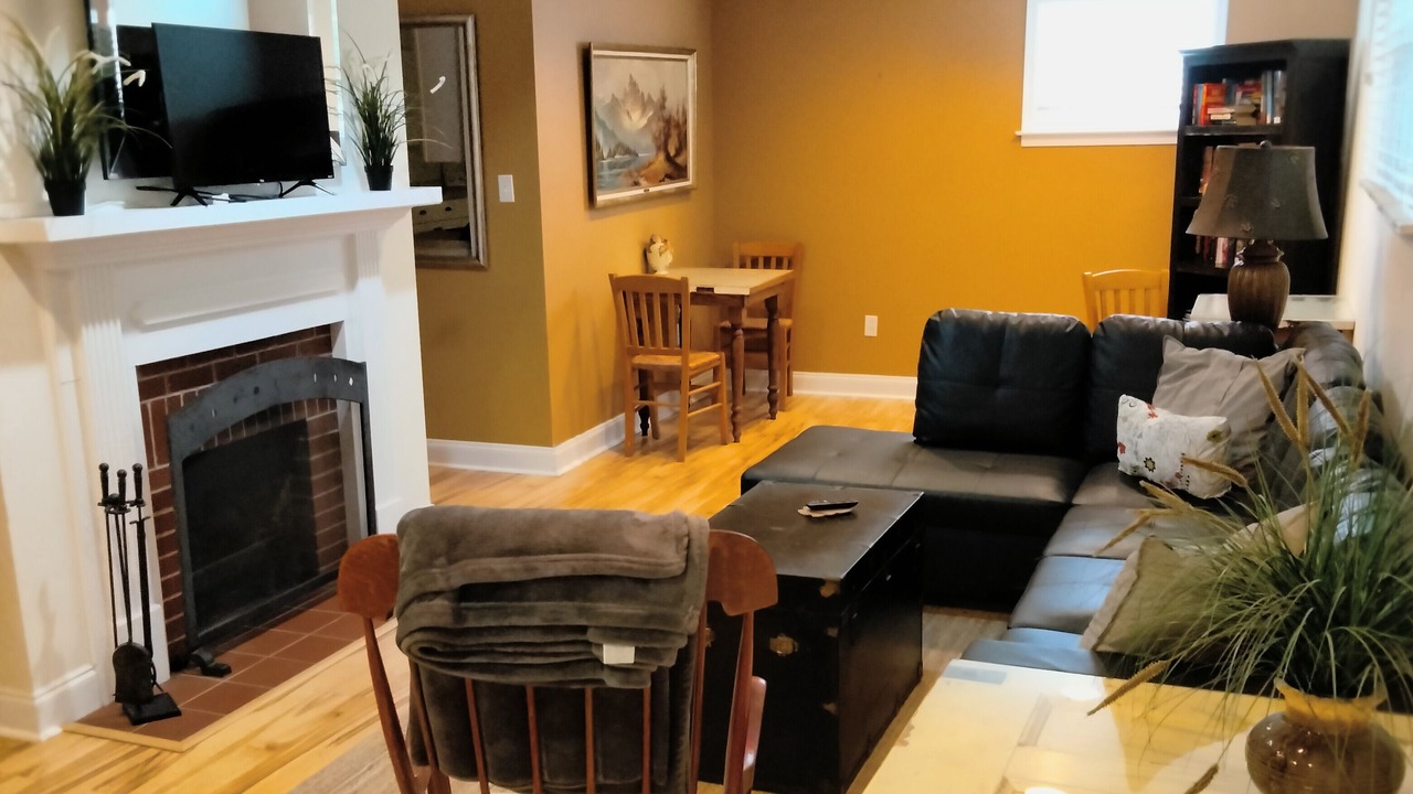 Photo of Livingroom in Lewisburg