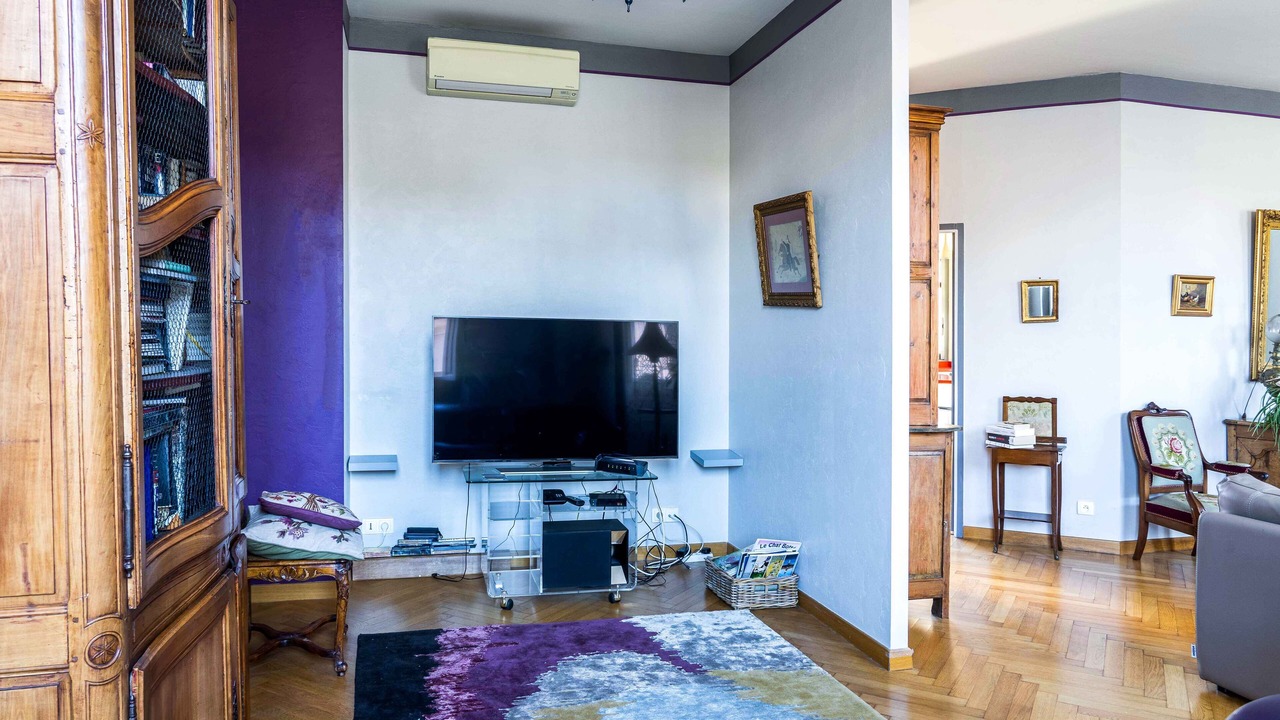 Photo of Livingroom in Bordeaux Golden Triangle