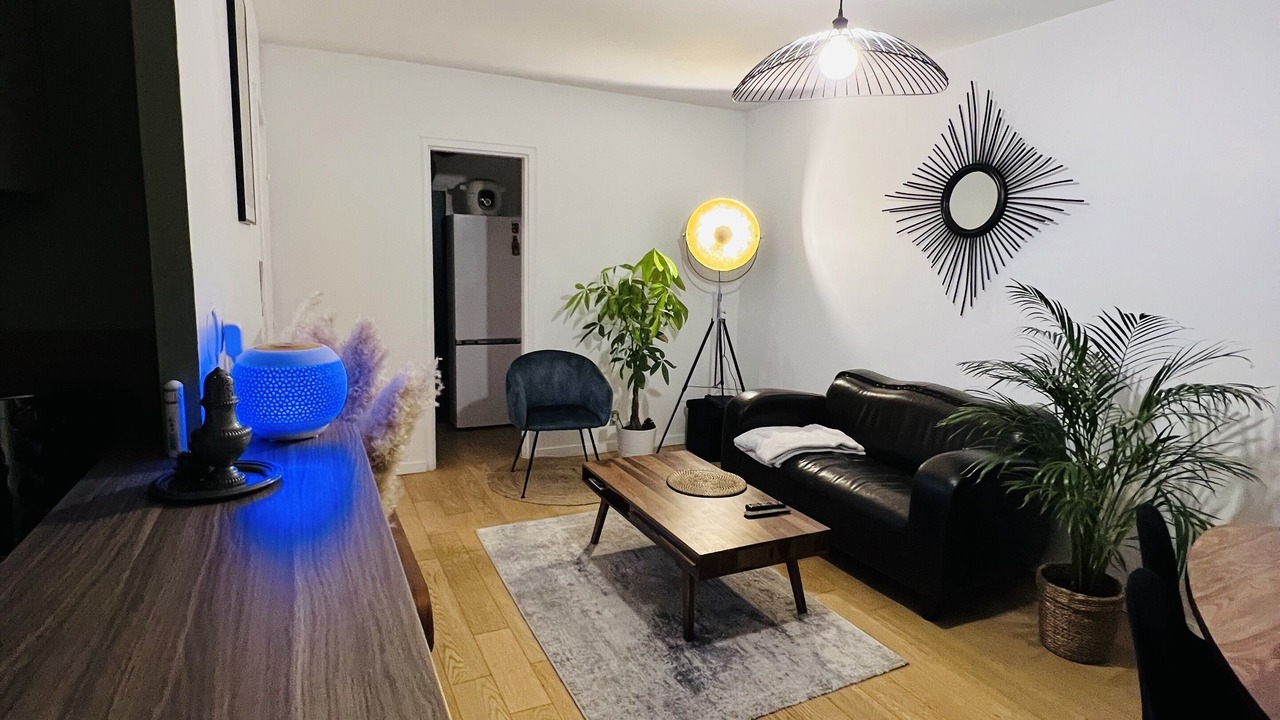 Photo of Livingroom in Beaulieu - Maladrerie - Saint-Paul