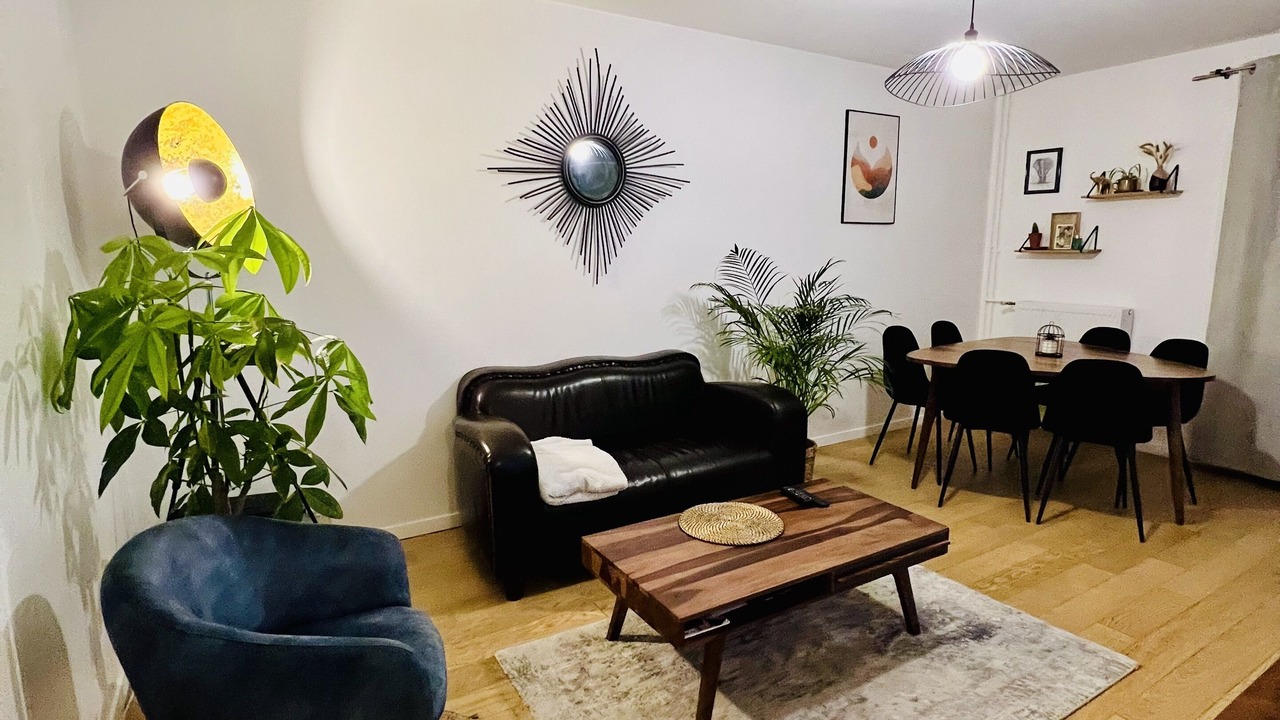 Photo of Livingroom in Beaulieu - Maladrerie - Saint-Paul