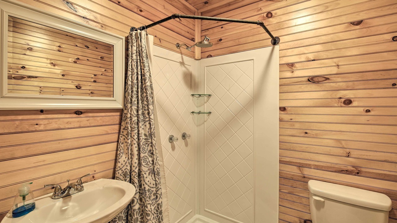 Photo of Bathroom in Mullens