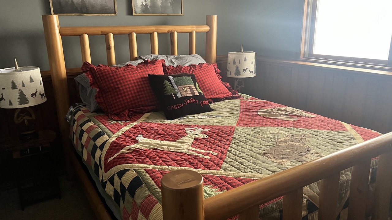 Photo of Bedroom in Eagle River