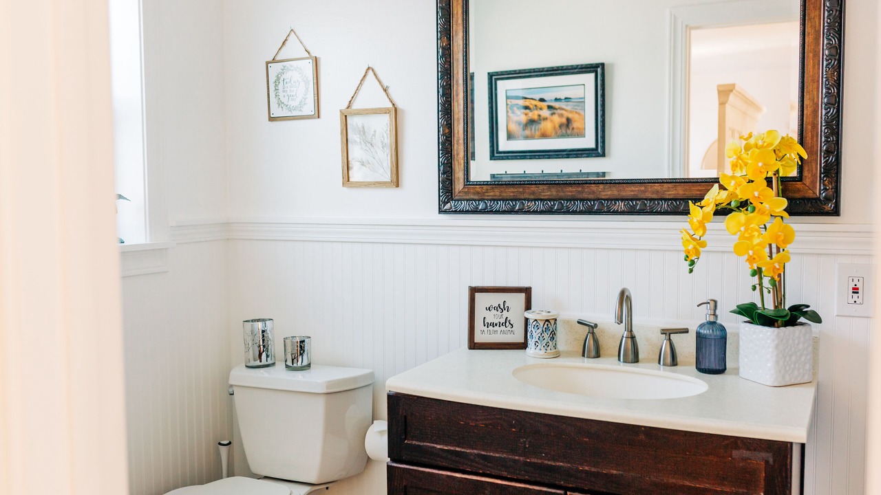Photo of Bathroom in Crescent City
