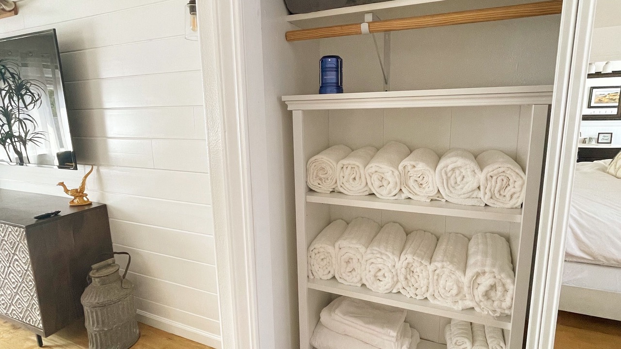 Photo of Bedroom in Crescent City