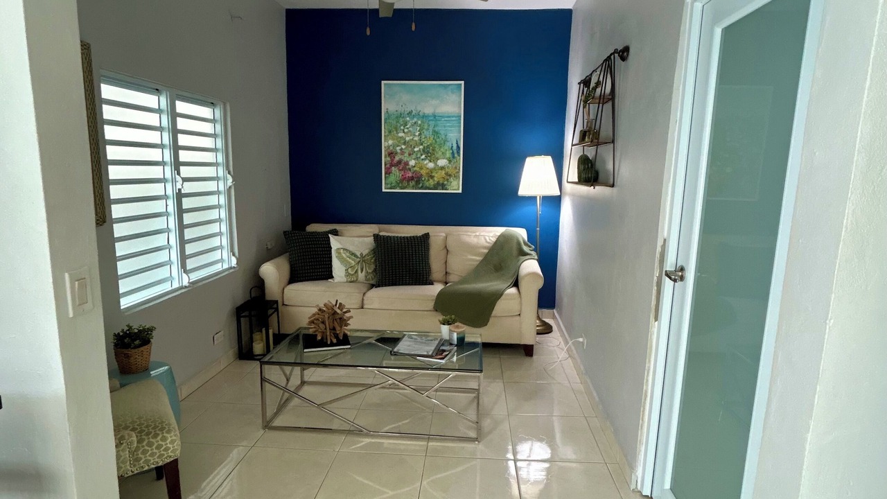Photo of Livingroom in Eleanor Roosevelt