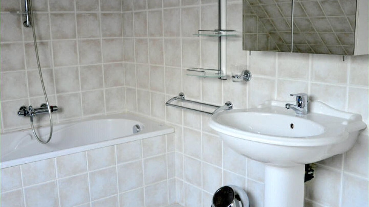 Photo of Bathroom in Brennilis
