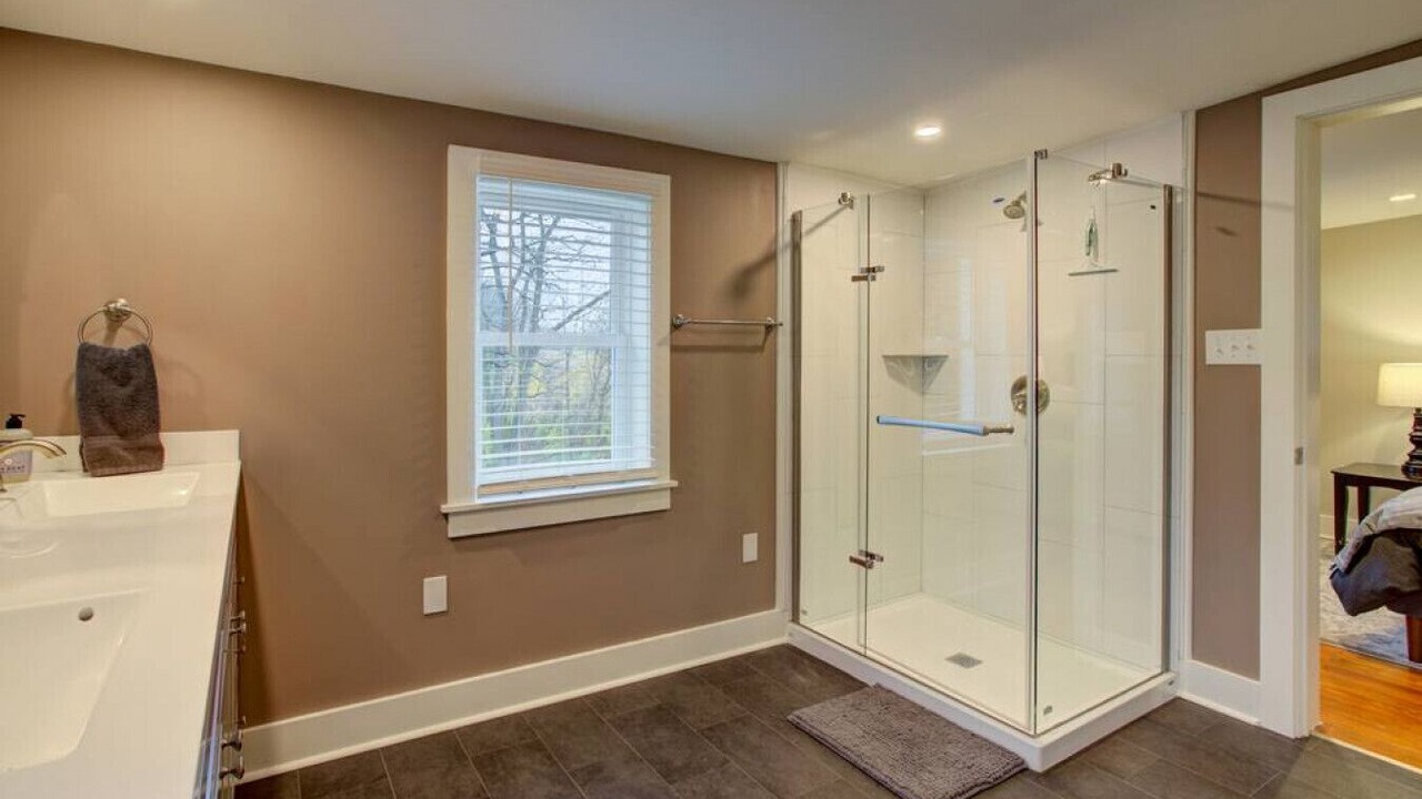Photo of Bathroom in Salunga