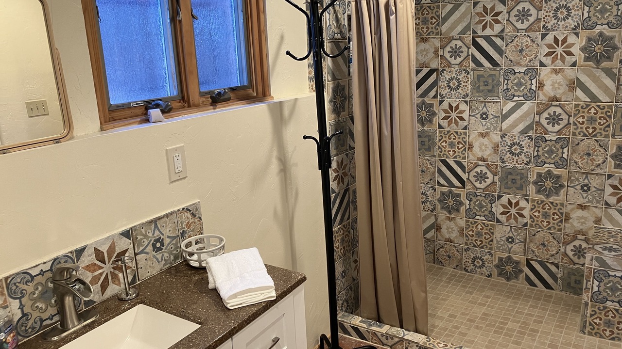 Photo of Bathroom in Sam Hughes