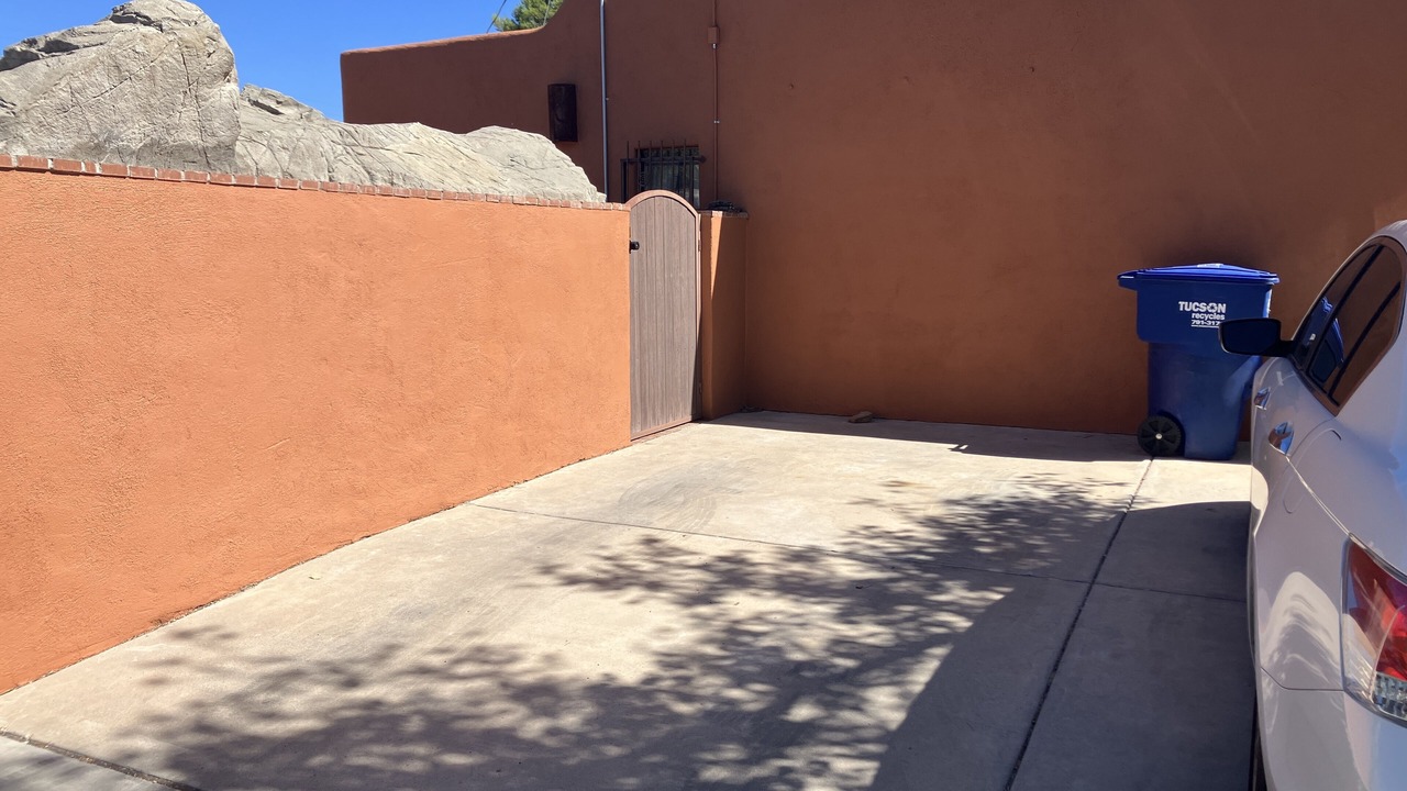 Photo of Outdoor in Sam Hughes