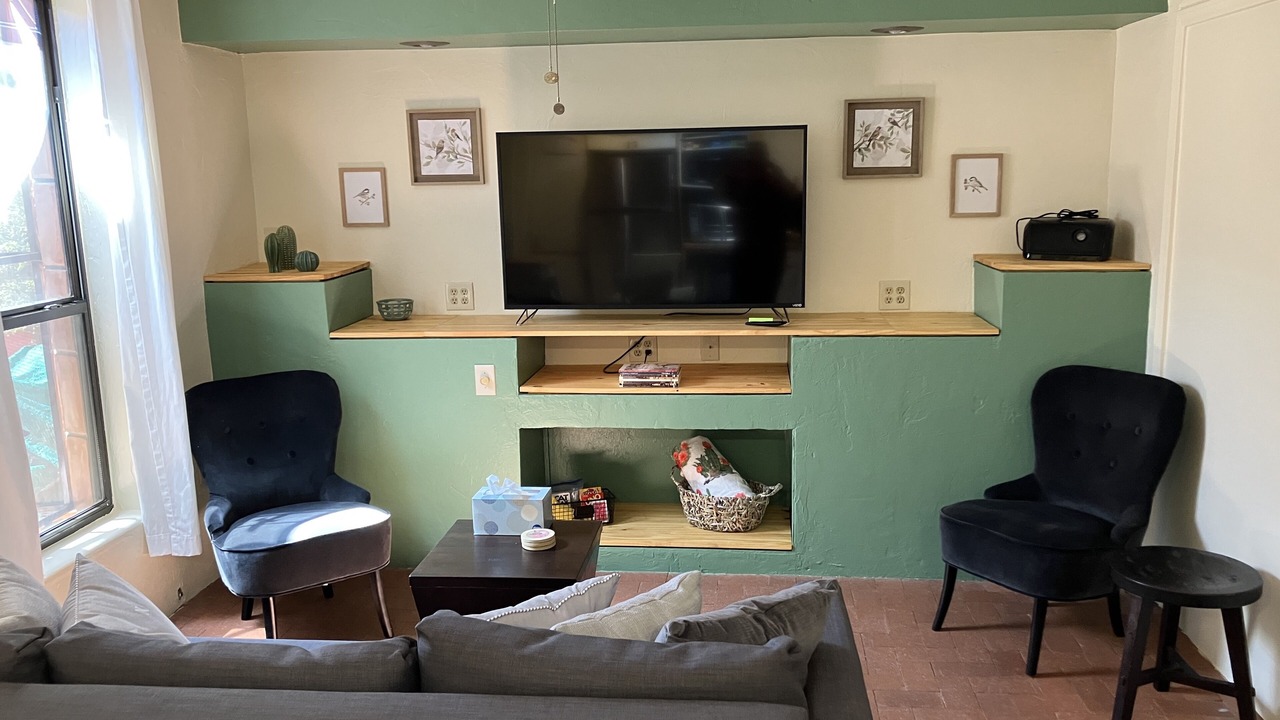 Photo of Livingroom in Sam Hughes