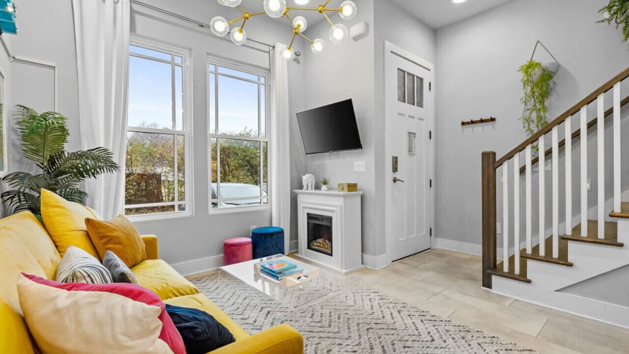 Photo of Bedroom in Hadley - Washington