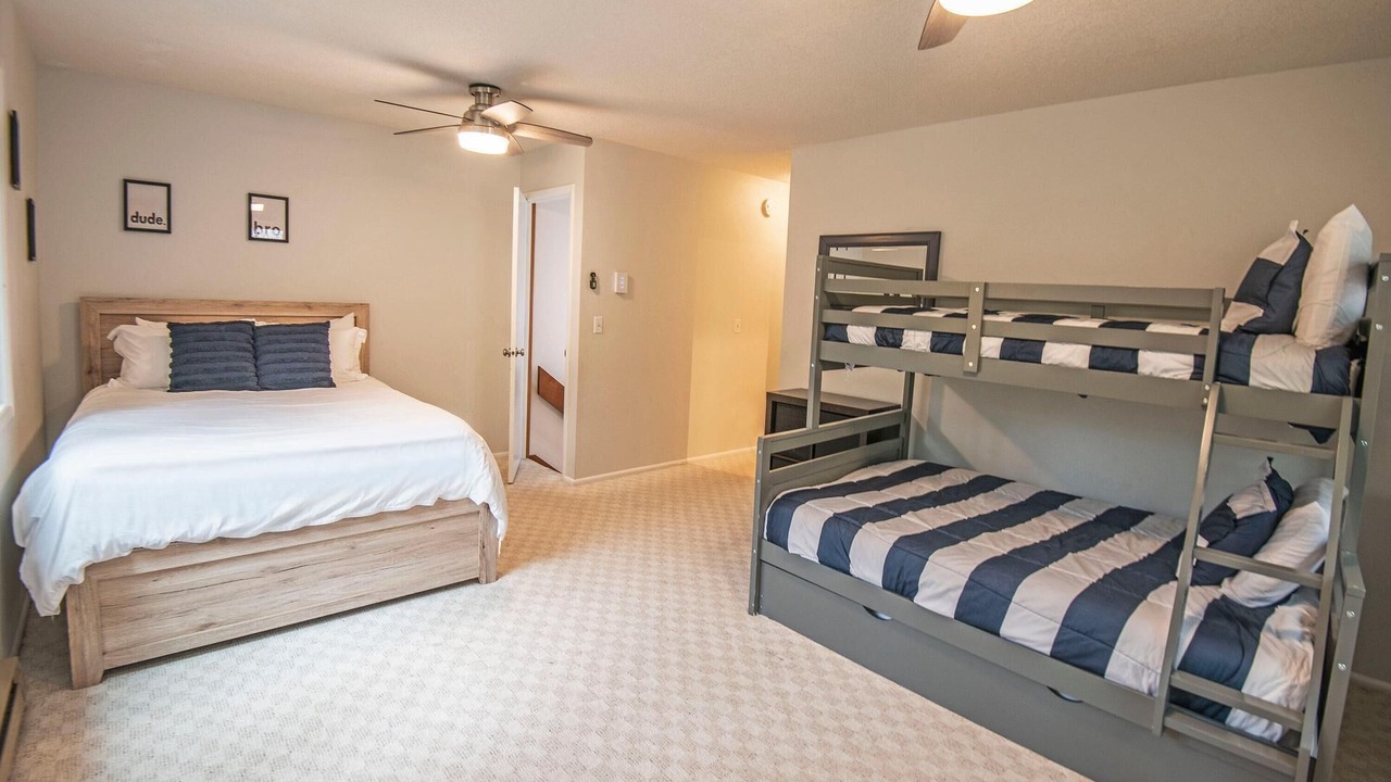Photo of Bedroom in Sunriver