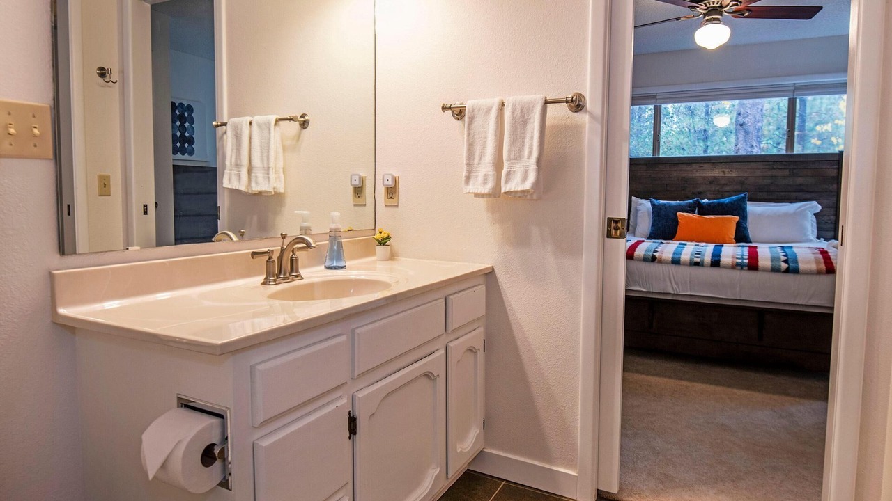 Photo of Bathroom in Sunriver