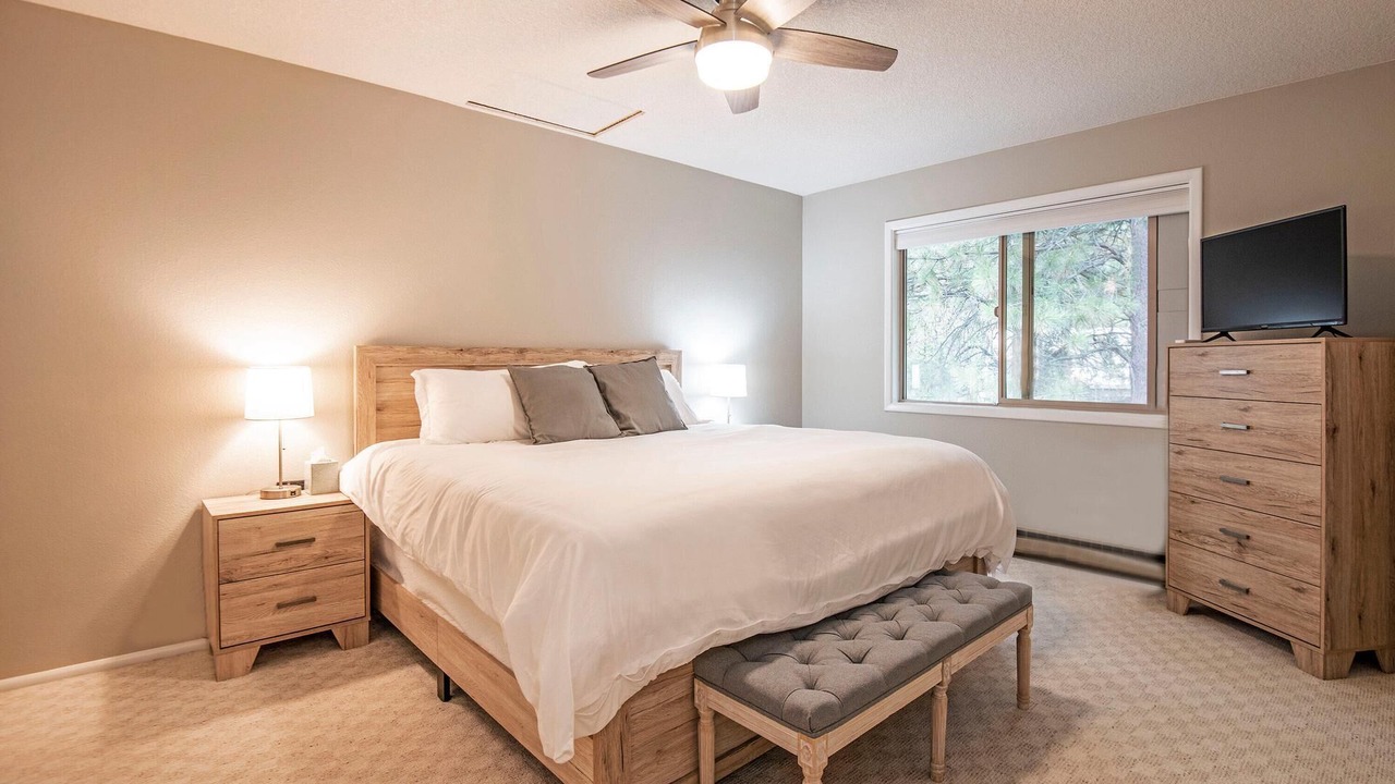 Photo of Bedroom in Sunriver