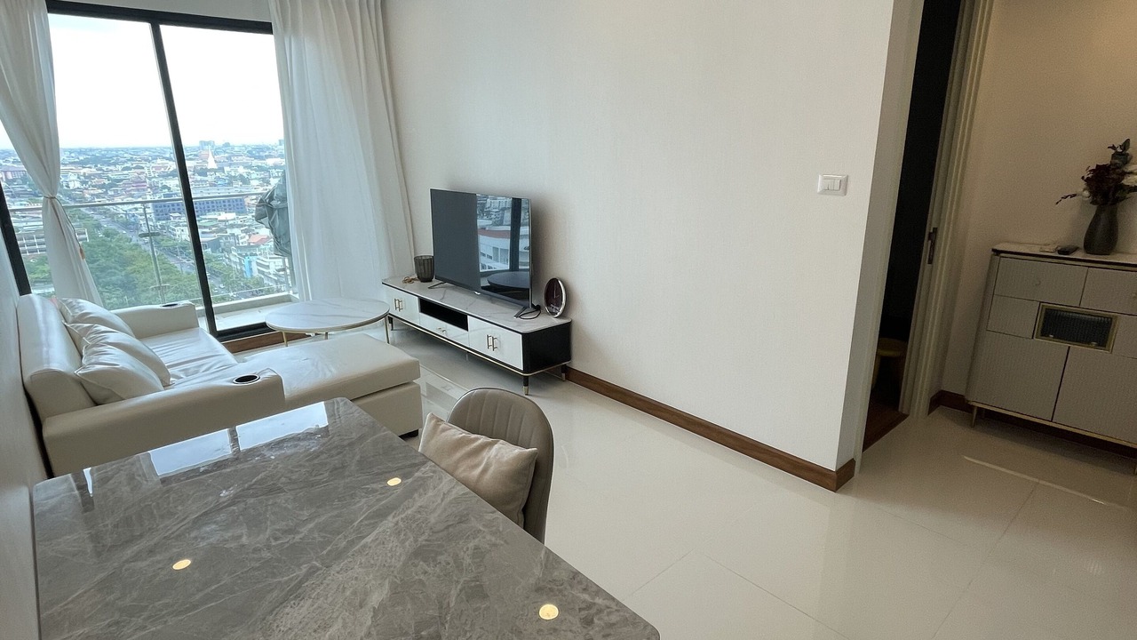 Photo of Livingroom in Khlong San