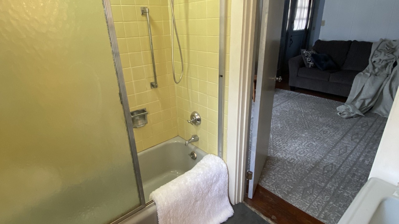 Photo of Bathroom in Hillsgrove