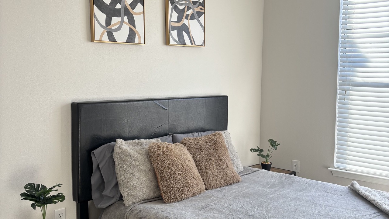 Photo of Bedroom in South Central Houston