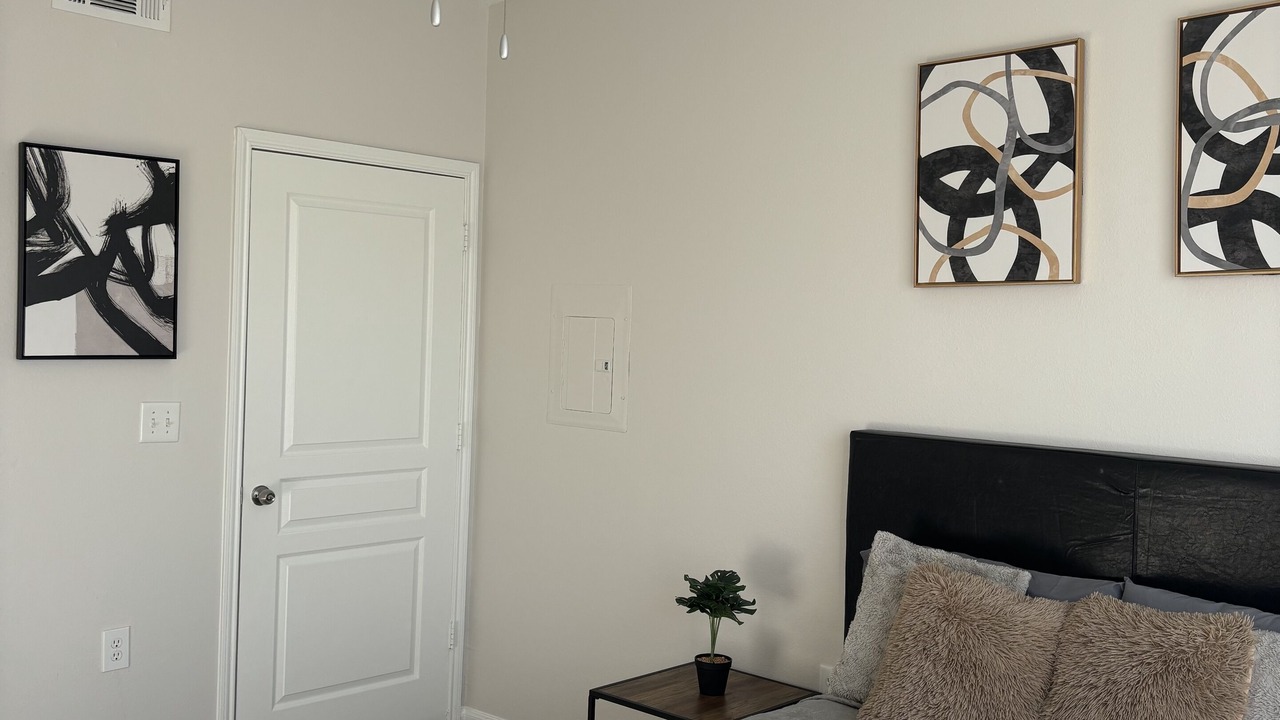 Photo of Bedroom in South Central Houston