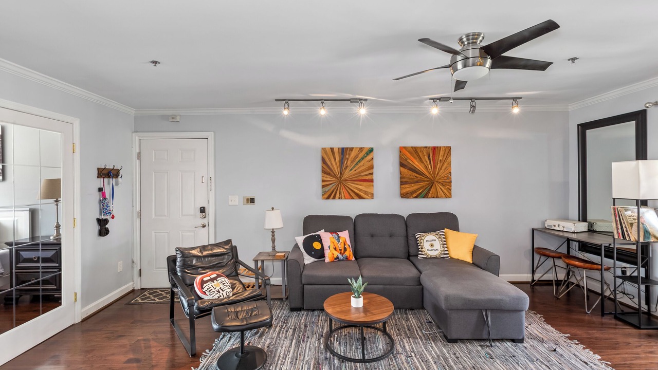 Photo of Livingroom in Rutledge Hill