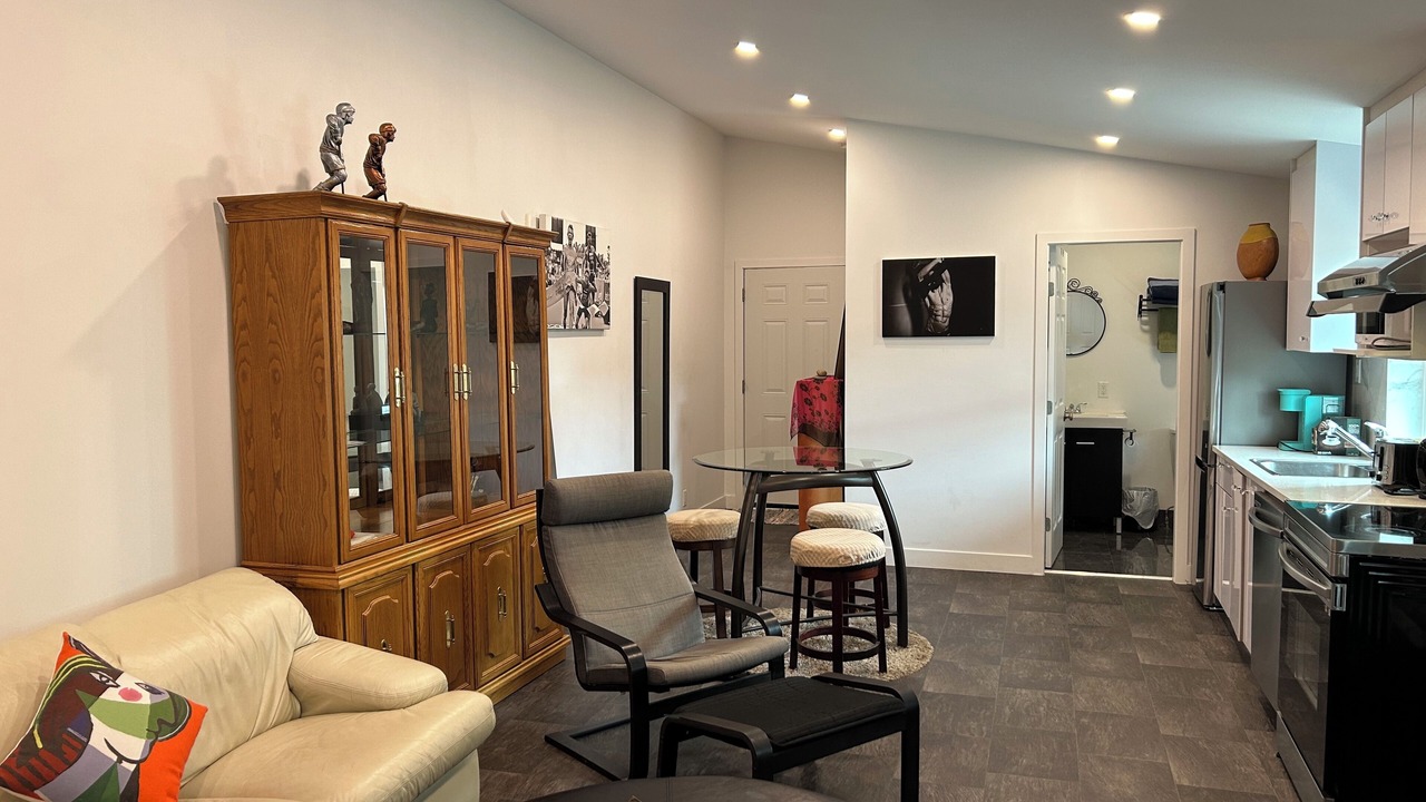 Photo of Livingroom in Upper Lonsdale