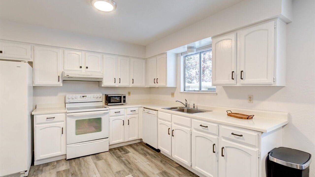 Photo of Kitchen in West University