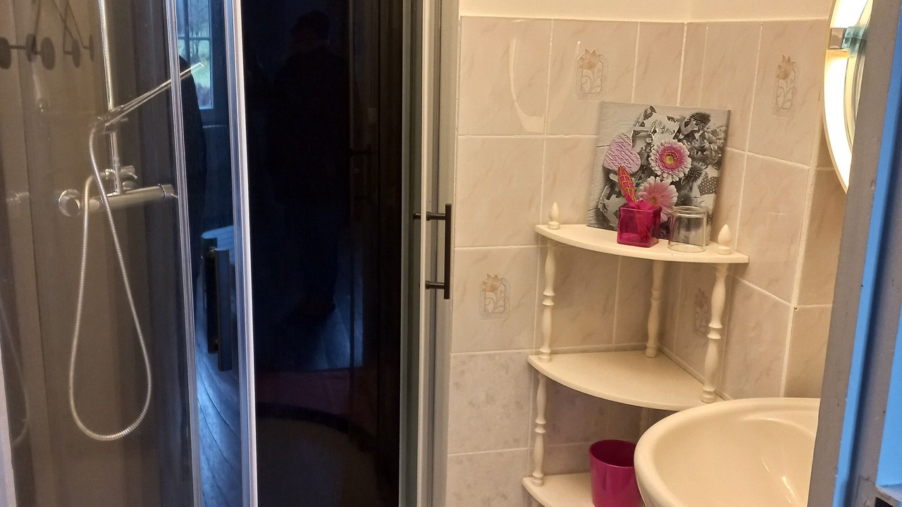Photo of Bathroom in Saint-Jean-Ligoure