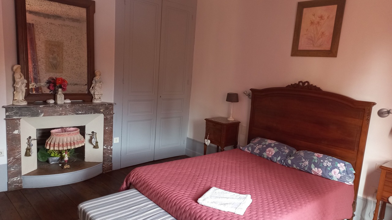Photo of Bedroom in Saint-Jean-Ligoure