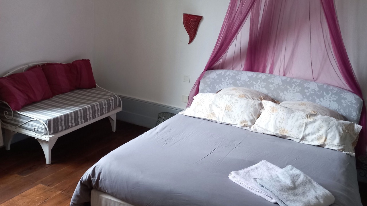 Photo of Bedroom in Saint-Jean-Ligoure