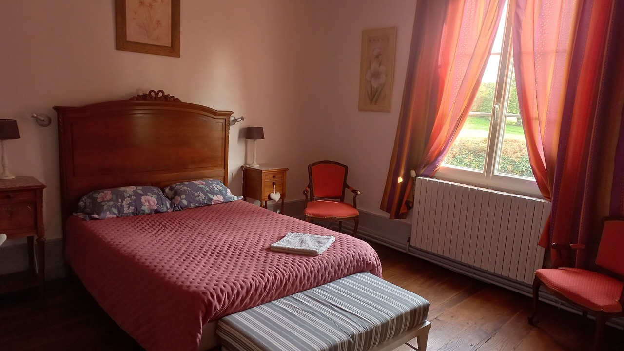 Photo of Bedroom in Saint-Jean-Ligoure