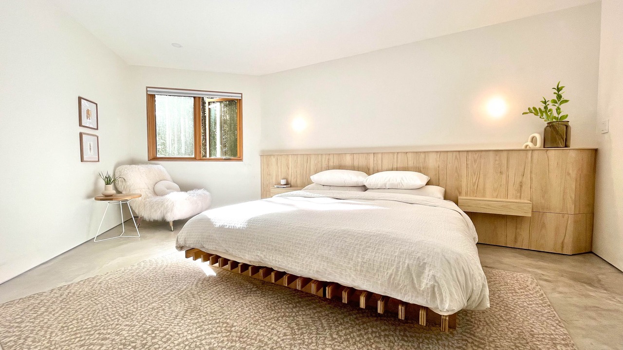Photo of Bedroom in Nordegg