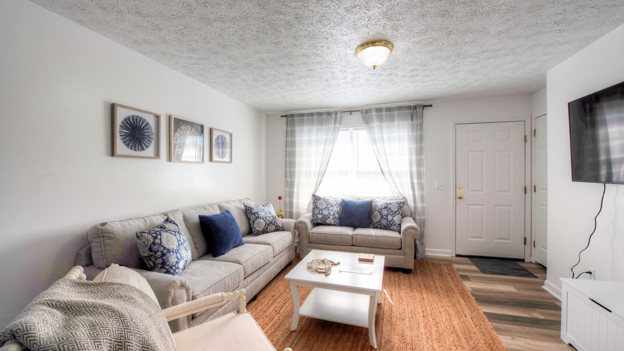 Photo of Livingroom in Blacksburg