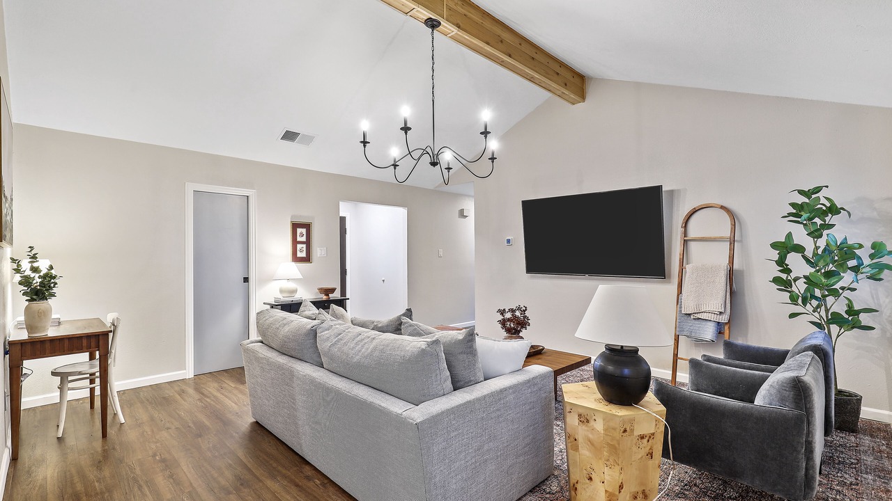 Photo of Bedroom in Euless