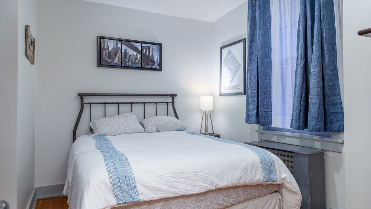 Photo of Bedroom in Lewisburg