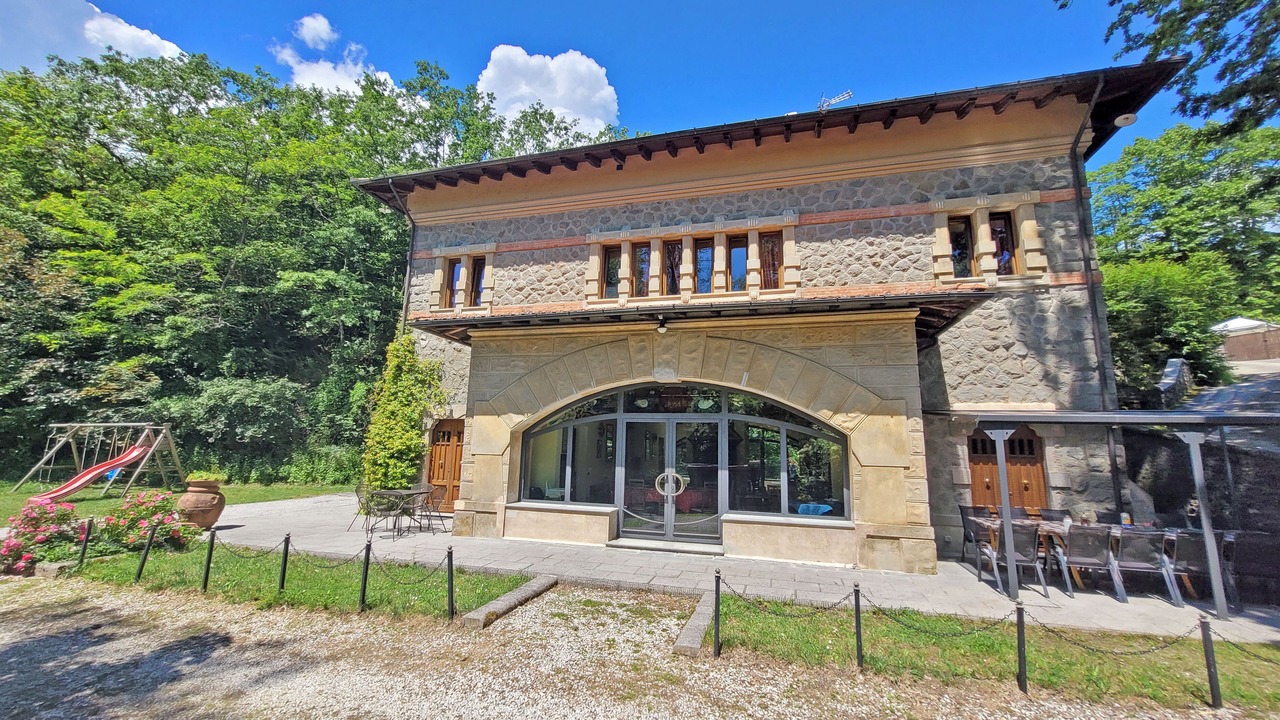 Photo of Outdoor in Saturnana