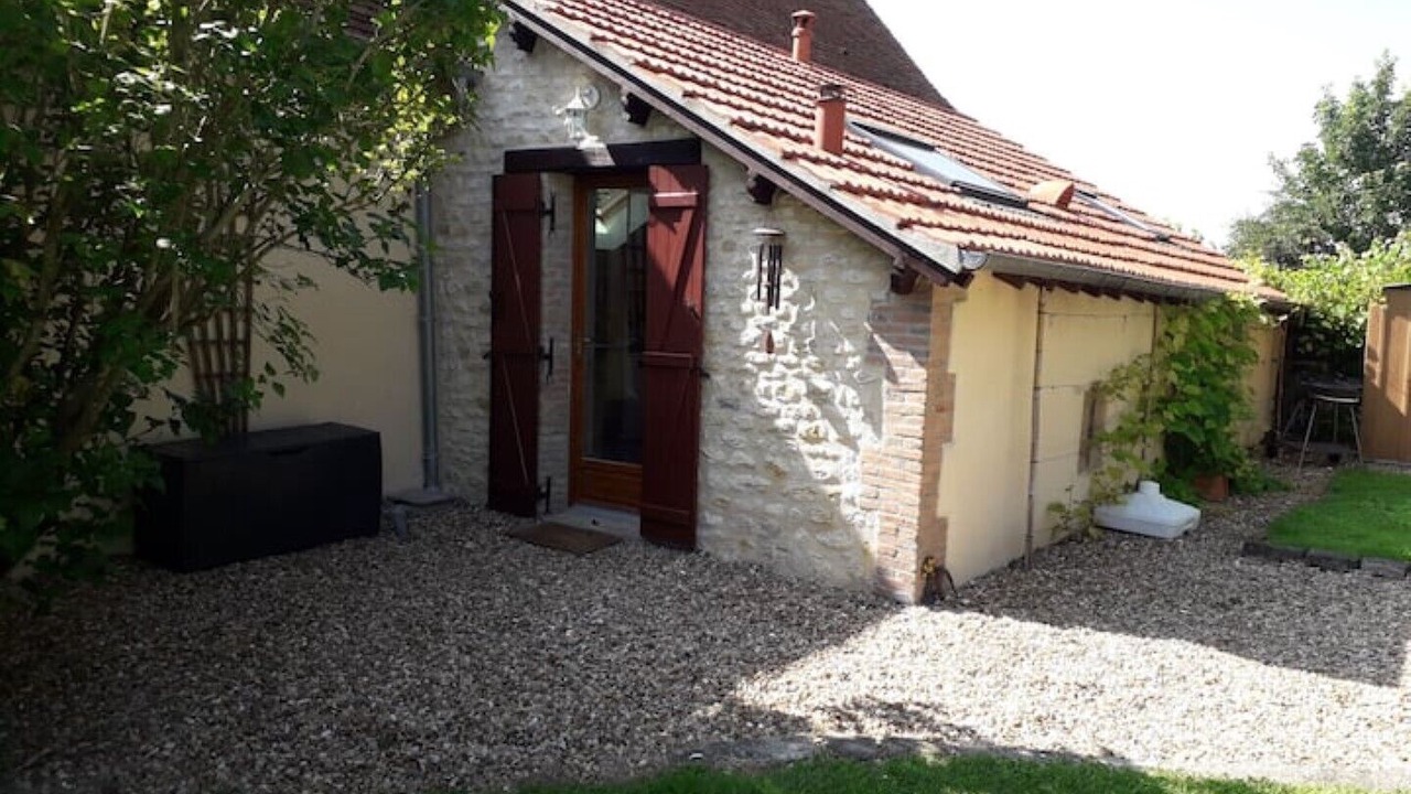 Photo of Outdoor in Ladon
