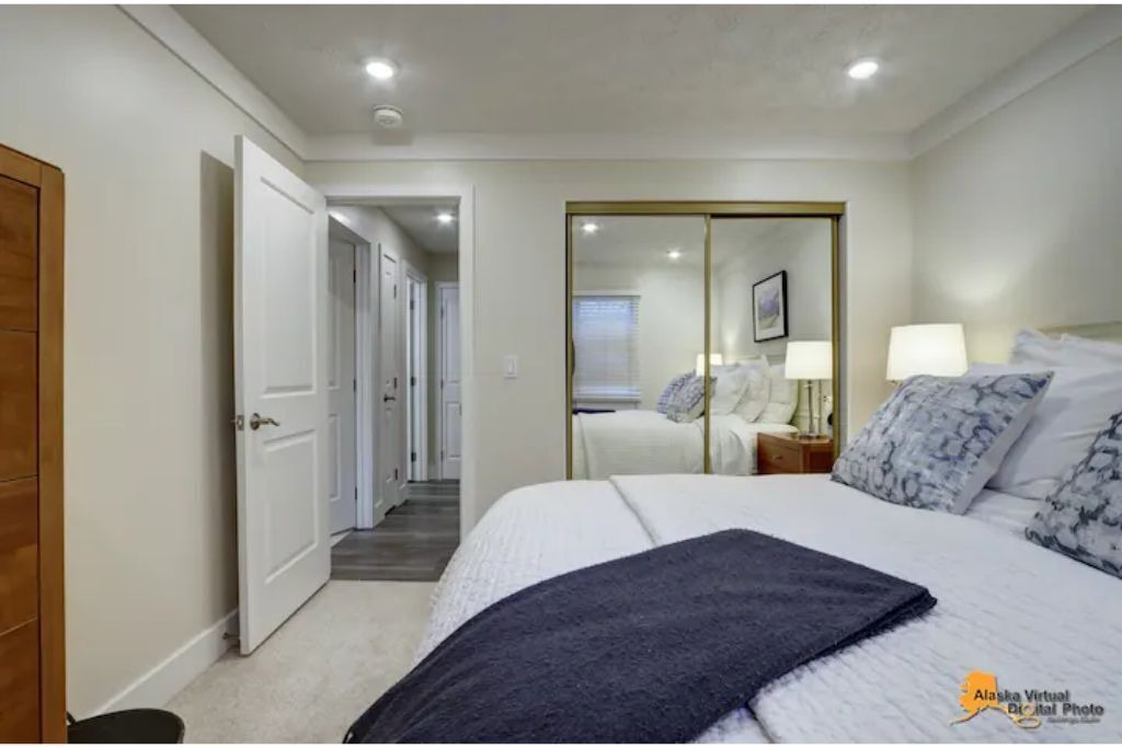 Photo of Bedroom in Midtown Anchorage