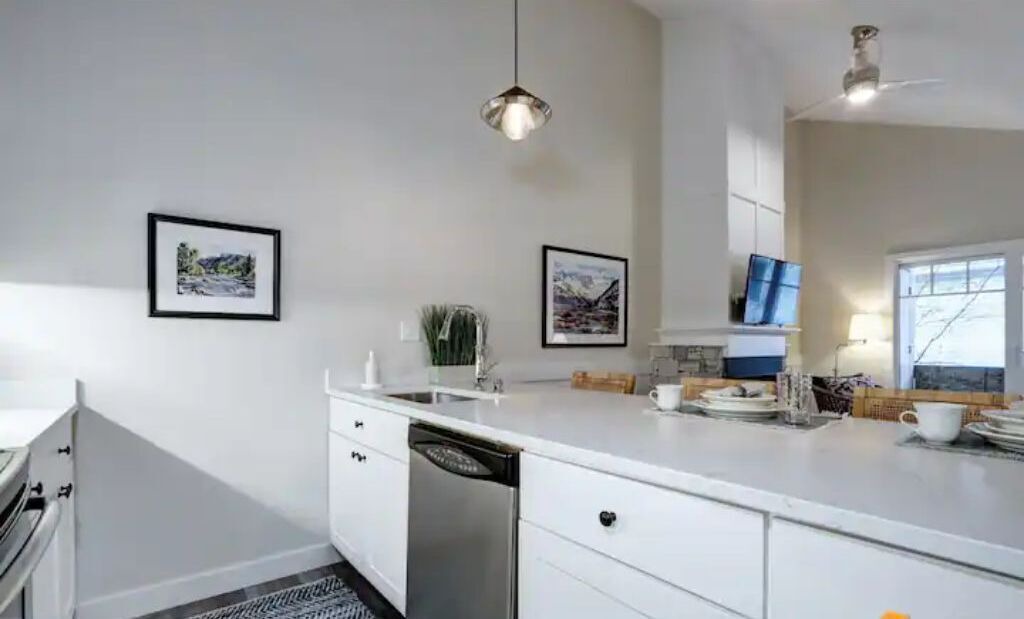 Photo of Kitchen in Midtown Anchorage