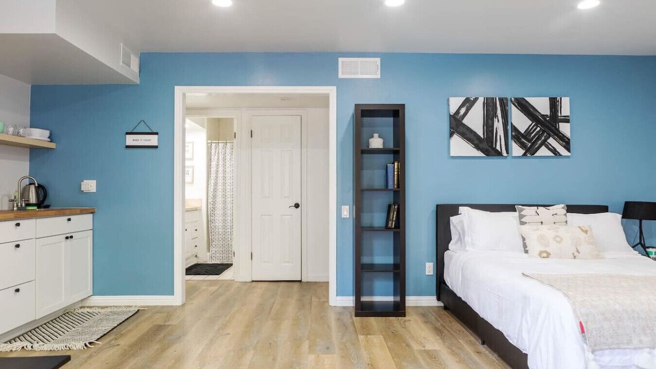 Photo of Bedroom in Valley Village