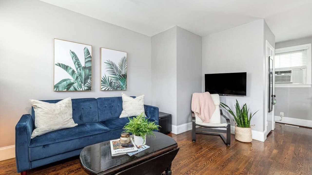 Photo of Livingroom in West End