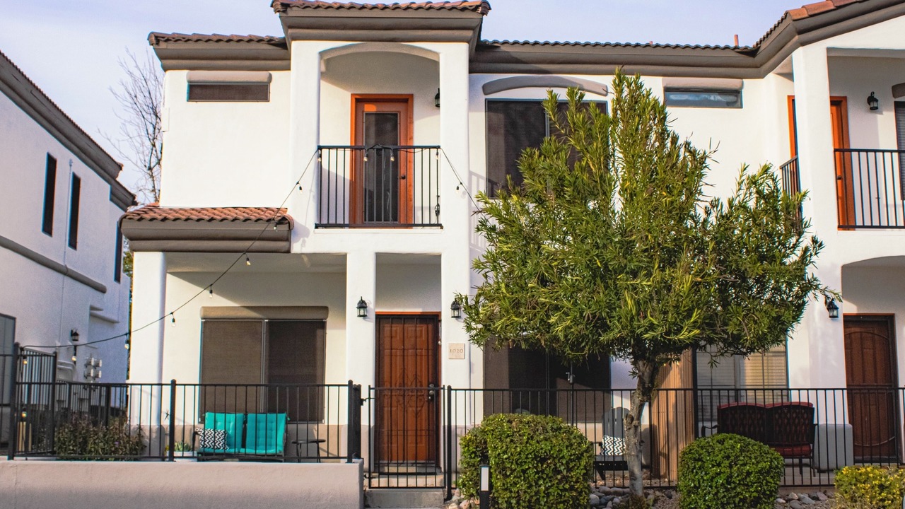 Photo of Outdoor in Paradise Valley Village