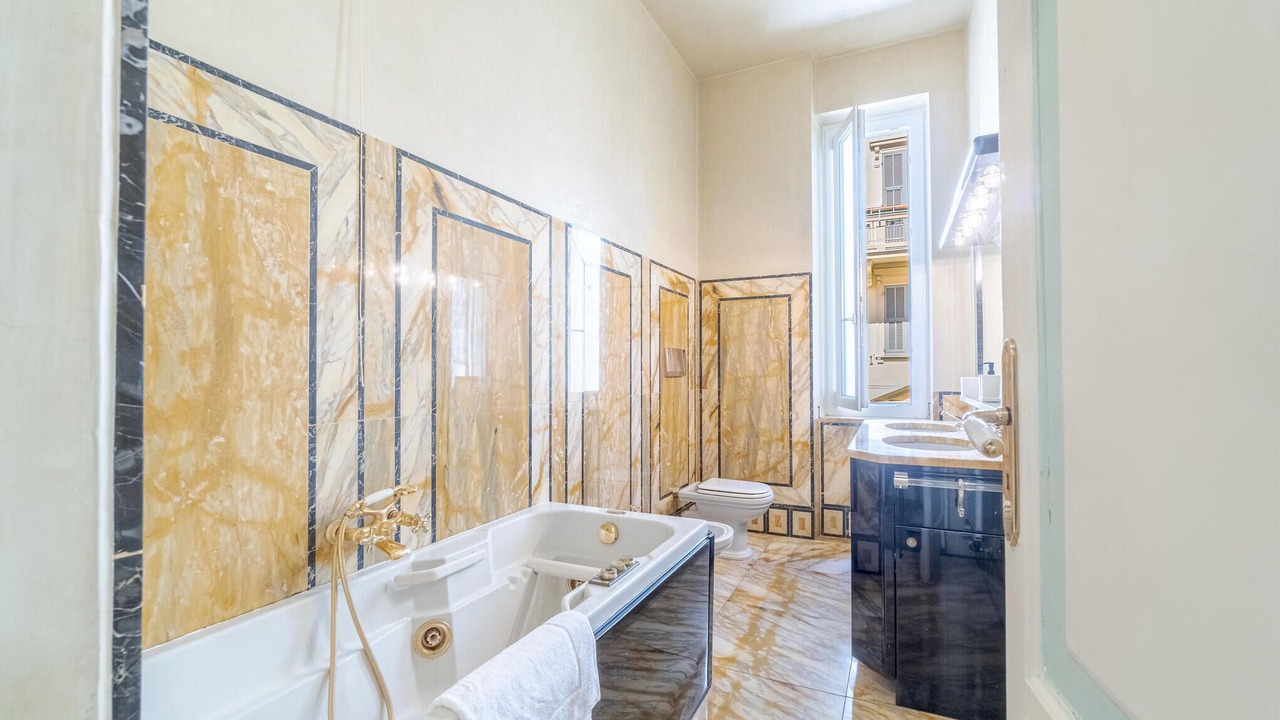 Photo of Bathroom in Albaro