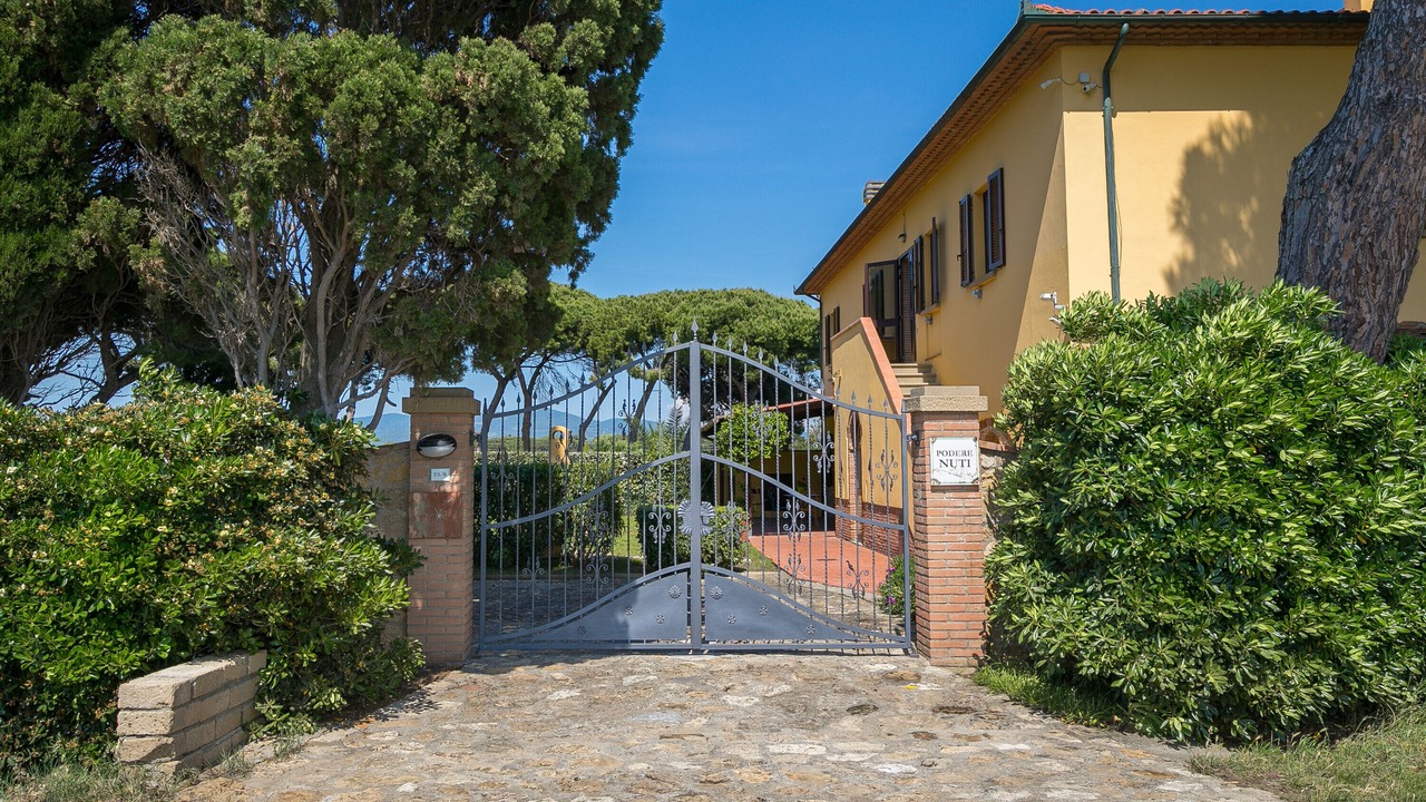 Photo of Outdoor in Cecina