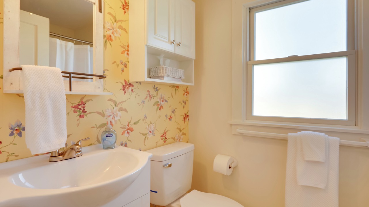 Photo of Bathroom in Wakefield-Peacedale