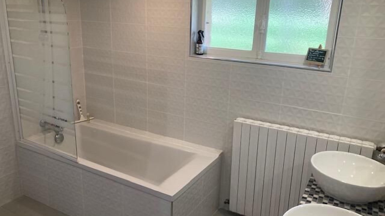 Photo of Bathroom in Lunay