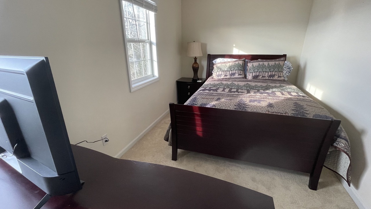 Photo of Bedroom in Hiawassee