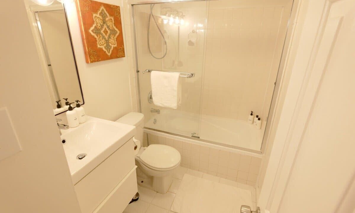 Photo of Bathroom in Shaw