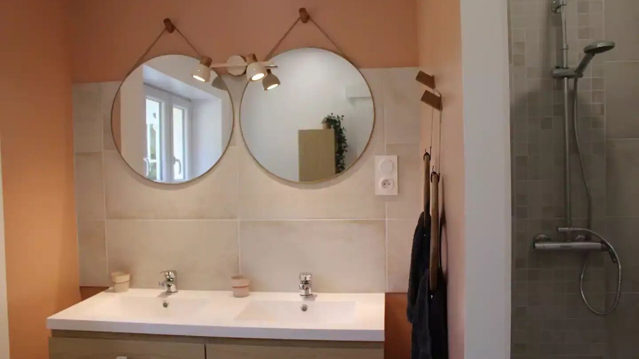 Photo of Bathroom in Veuves
