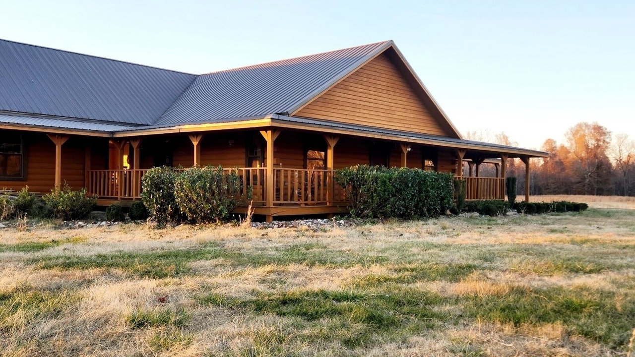 Photo of Outdoor in Hornbeak