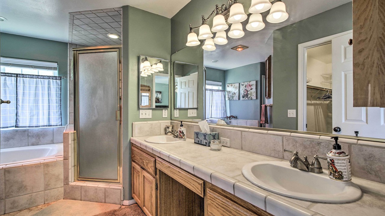 Photo of Bathroom in Tehachapi